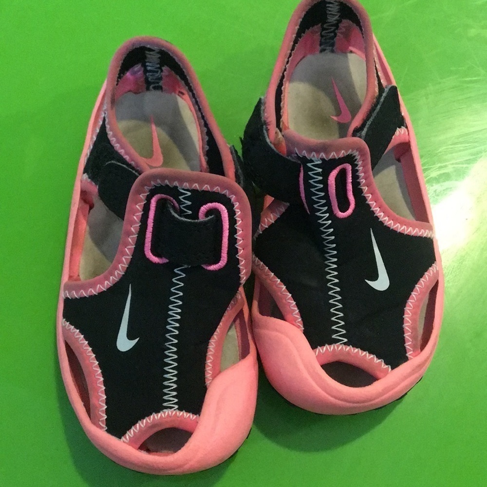 Nike water shoes